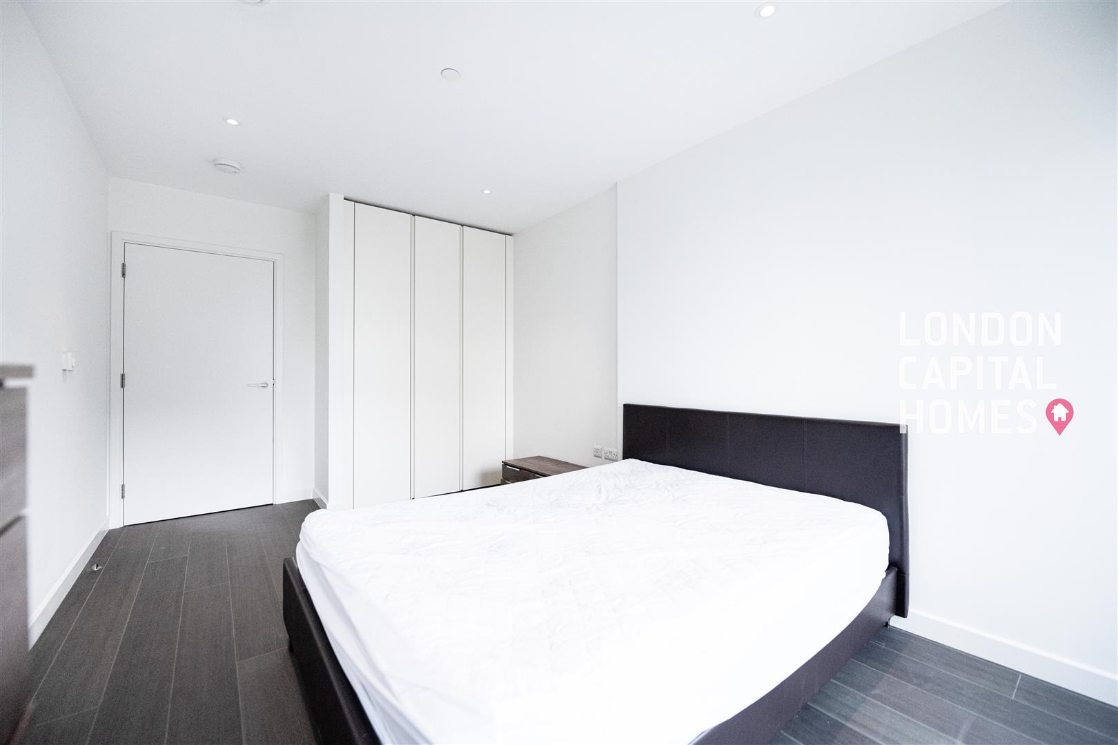 10 Cutter Lane, LONDON